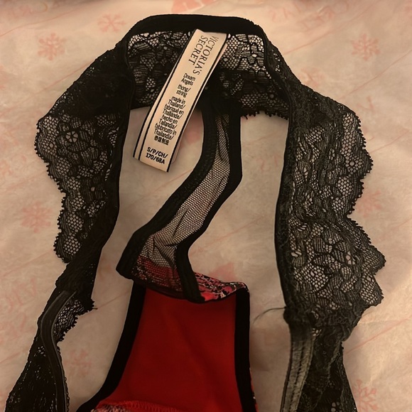Victoria’s Secret black and red plaid, corset, inspired top, (m)& panty (s) nwt - Picture 3 of 8